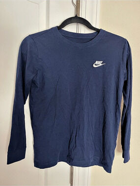 Youth L Nike Sportswear Club Long-Sleeve T-Shirt Blue